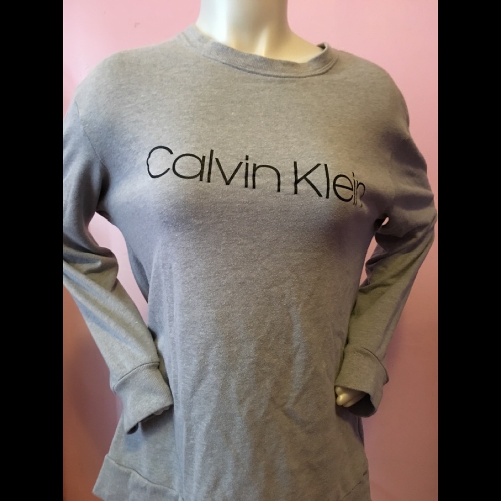Calvin Klein Sweatshirt | Large